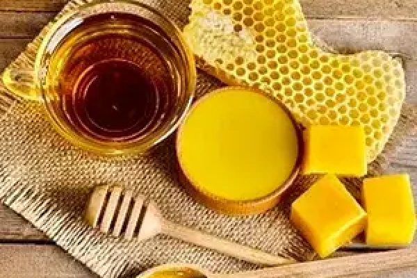 Propolis ve Arı Sütünün Faydaları